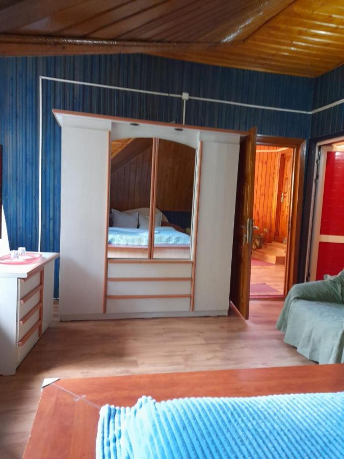 Barlogul Ursilor Lepsa Hotel Ngoại thất bức ảnh